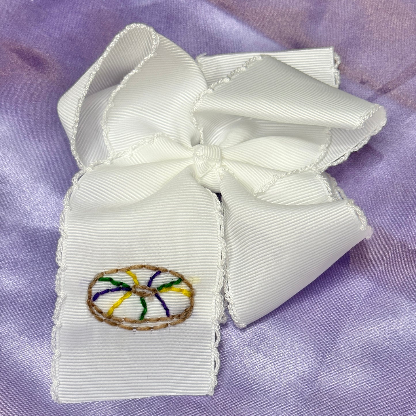 5 inch King Cake Bow - White
