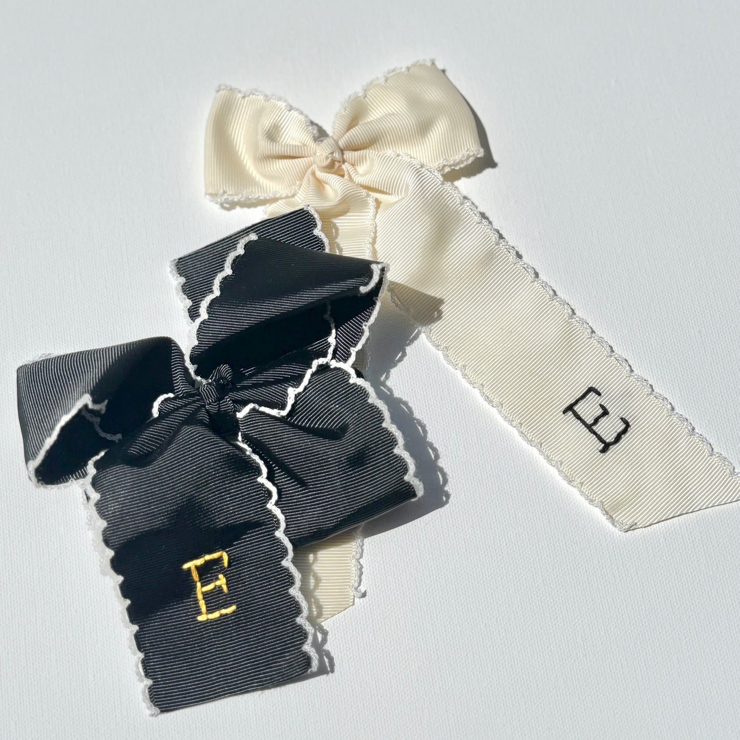 5 Inch - Black with White Moonstitch Bow