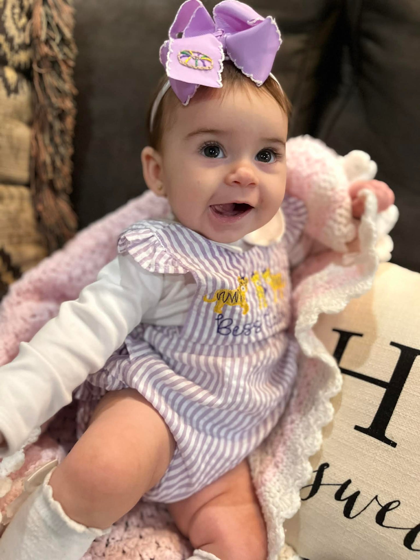 4 inch King Cake Bow - Purple