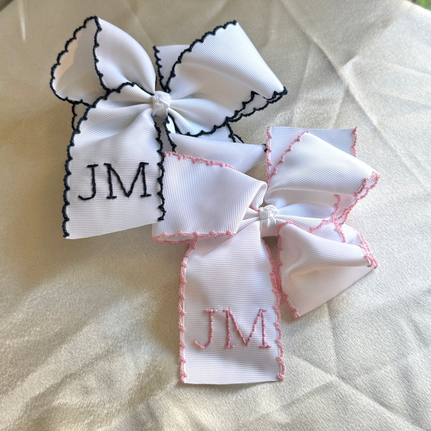 5 Inch - White with Dark Pink Moonstitch Bow