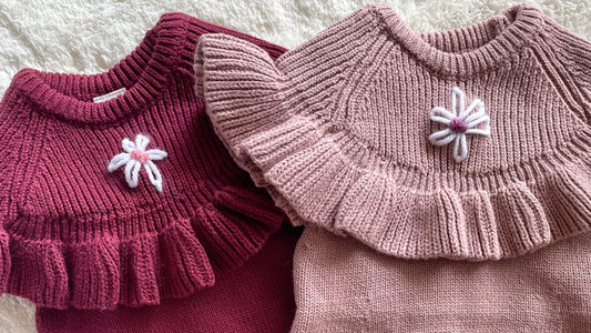 Cranberry Knit Bubble with Daisy Flower